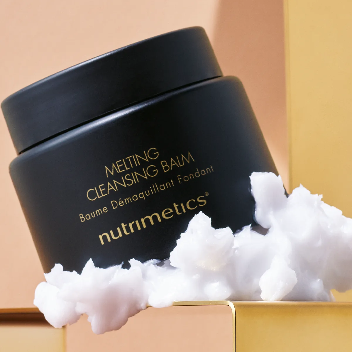 Texture of Melting Cleansing Balm